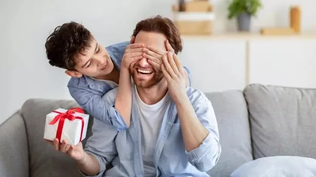 babalar-gunu-bugun-mu-19-haziran-babalar-gunu-ne-zaman-nasil-ortaya-cikti-babalar-gunu-onemi-ve-tarihcesi-1655629136445.jpeg Babalar Günü önemi nedir? 19 Haziran Babalar günü ne zaman, nasıl ortaya çıktı? Babalar Günü tarihçesi…-6