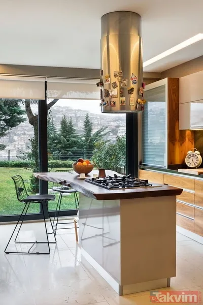 Özcan Deniz ve eski eşi Feyza Aktan'ın olay yaratan evinde korkutan yangın! Az kalsın kül oluyordu... - 19