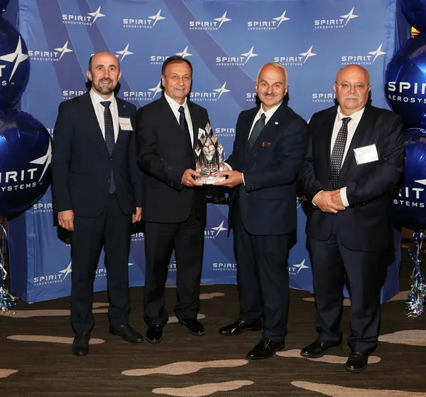 turk-havacilik-ve-uzay-sanayii-tusas-yilin-tedarikcisi-odulunu-kazandi-1630140522548.jpg Türk Havacılık ve Uzay Sanayii (TUSAŞ) "Yılın Tedarikçisi" ödülünü kazandı-3