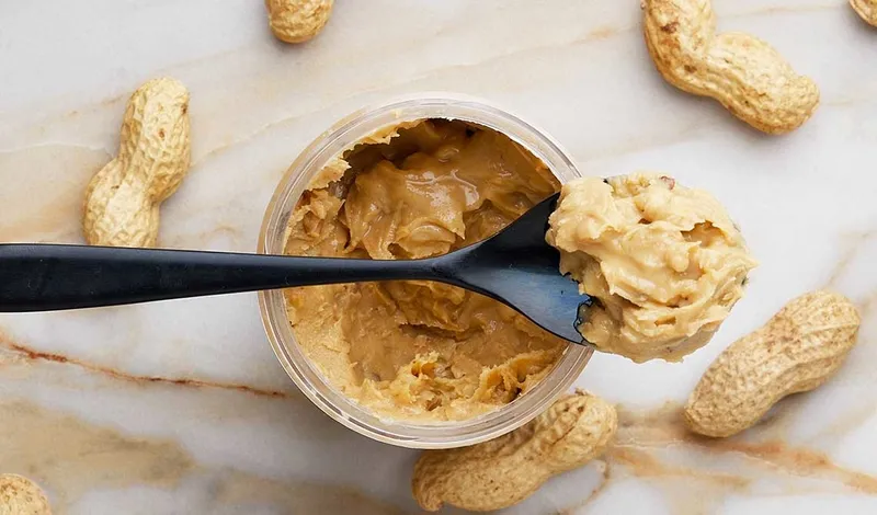 2-kasik-yediginiz-anda-etki-edecek-fistik-ezmesinin-inanilma-faydasi-ortaya-cikti-1715371470384.jpg Fıstık ezmesinin inanılmaz faydası ortaya çıktı! 2 kaşık yediğiniz anda etki edecek!-3