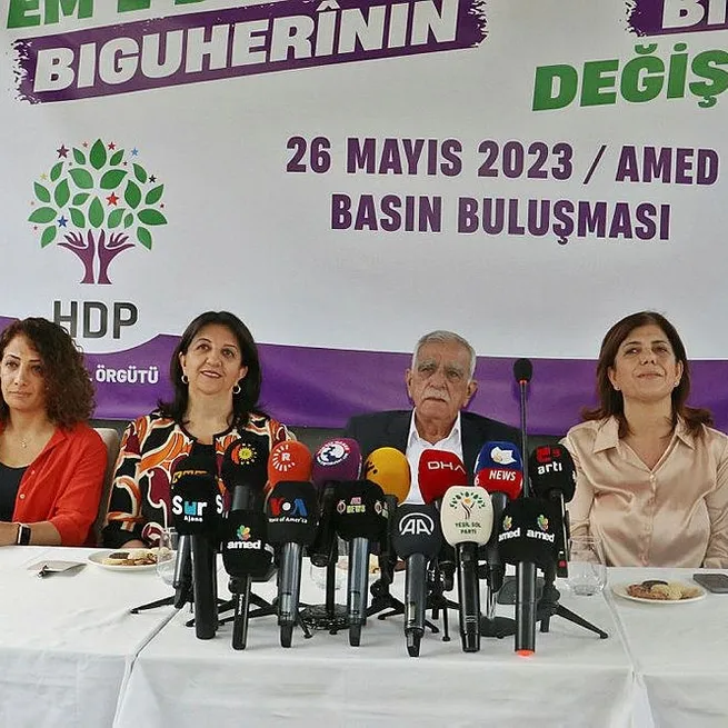 Kılıçdaroğlunun ortakları birbirine girdi! HDPli Pervin Buldandan Ümit Özdağa olay sözler... Ahmet Türkten Kürdistan skandalı...