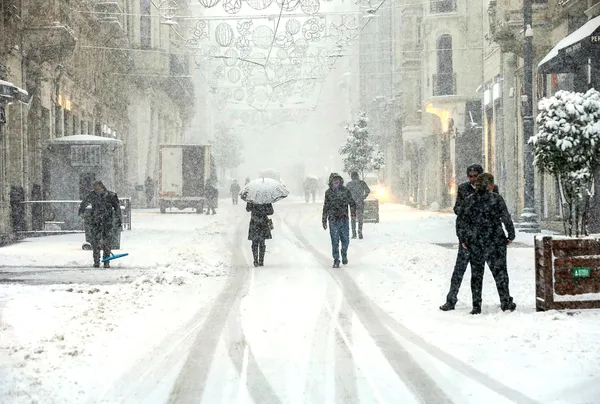 HAVA DURUMU | İstanbul'a kar yağışı geri mi dönüyor? Hafta sonuna dikkat! Meteoroloji 3 ili uyardı!-2
