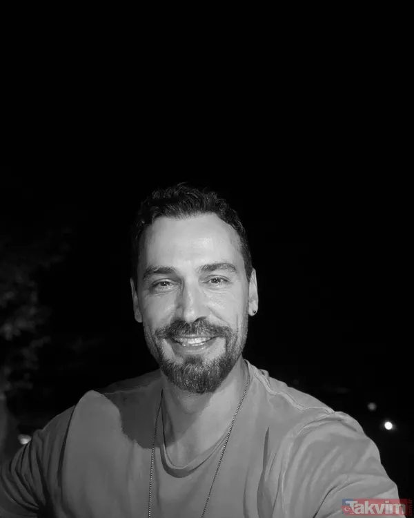 Aşkları Doludizgin Devam Eden Çiftten Sürpriz Bir Haber Geldi. Ali Eyüboğlu'nun Bikanaltv'de Aktardığına Göre Güzel Oyuncu Evliliğe Hazırlanıyor.