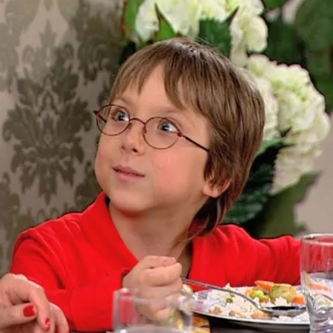 Çocuklar Duymasın'ın Emine’si Melek Şahin son haliyle parmak ısırttı! Çaycı Hüseyin’in eşini gören tanıyamadı - 26