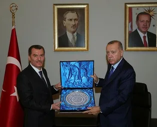 Erdoğan, Zeytinburnu Belediyesi’ni ziyaret etti