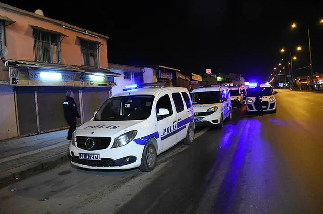 Bankaya girdi! Kaçamayacağını anlayınca teslim oldu