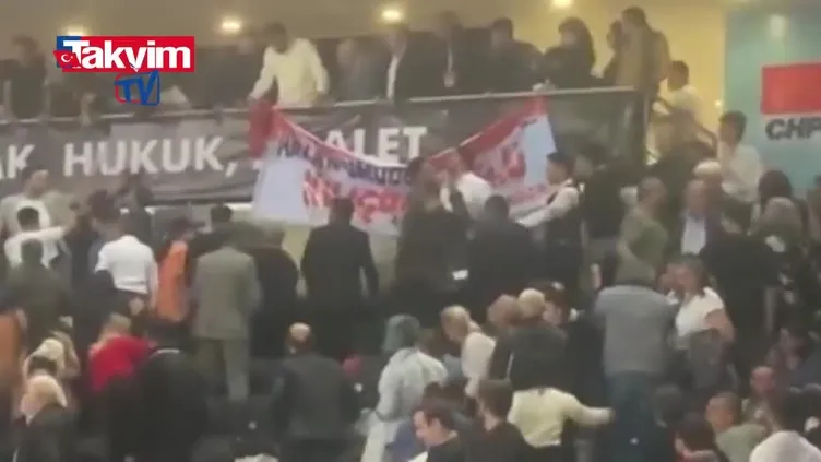 CHP 38. Olağan Kurultayı'nda kan gövdeyi götürüyor! 'Değişimciler' ve 'Kemalciler' birbirine girdi