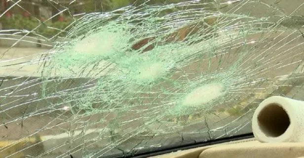 AK Parti seçim müziği dinleyen sürücüye çirkin saldırı