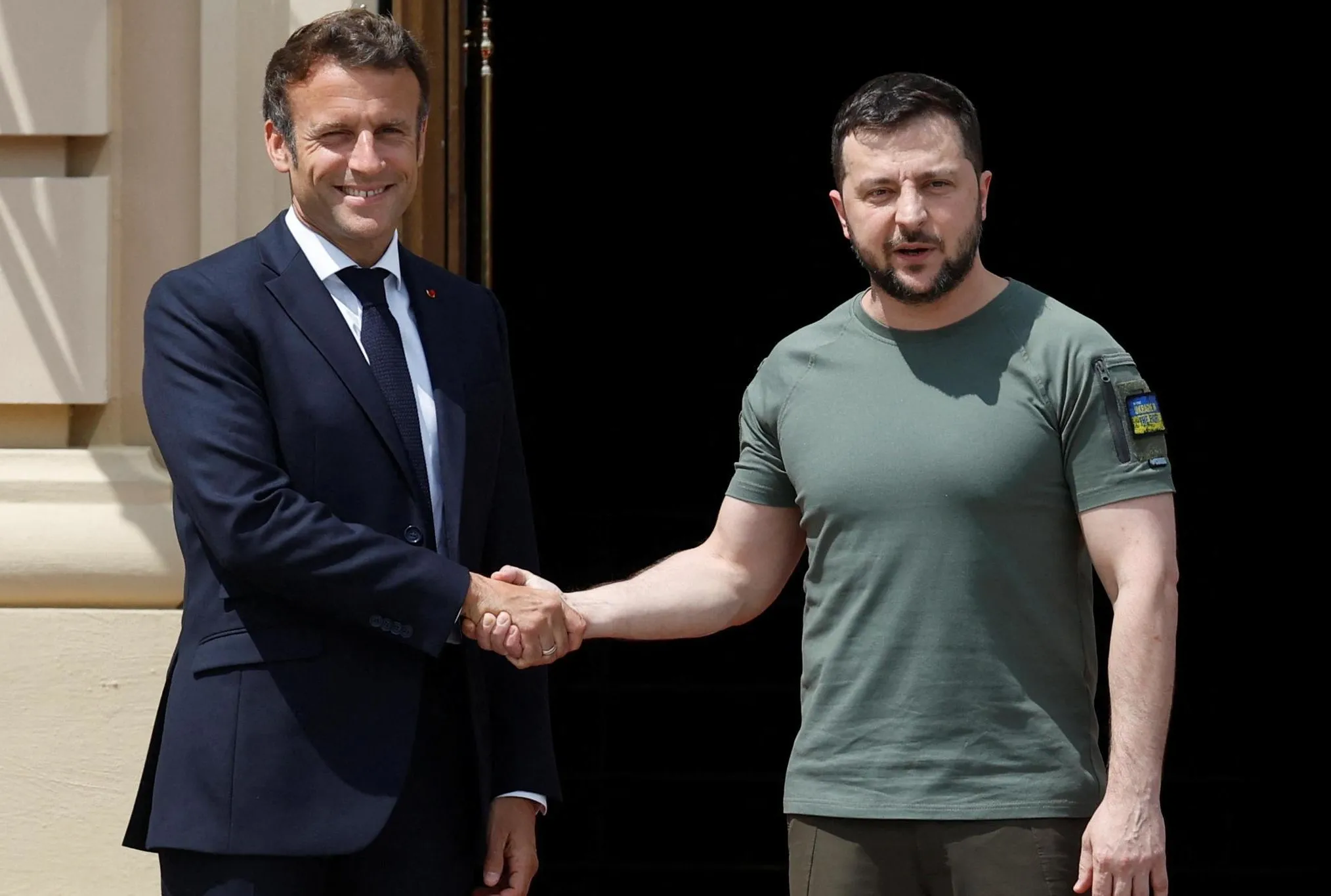 Macron’dan haber ’War’