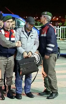 FETÖ'nün sözde "adalet imamı" sınırda yakalandı