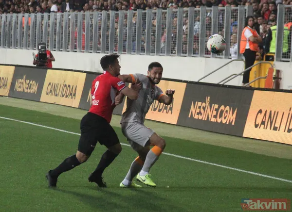 Galatasaray taraftarından Fatih Terim'e büyük tepki: Sorun Levent hocada değilmiş - 37