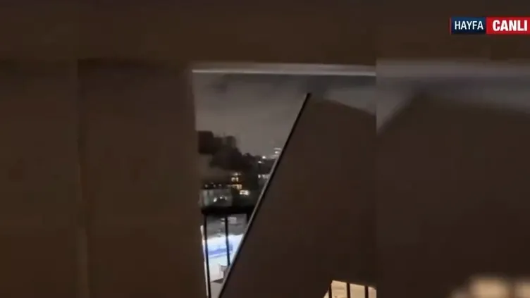 İran Dışişleri Bakanlığı binası vuruldu