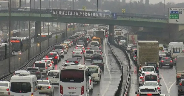 İstanbul’da kısıtlama trafiği erken başladı! 12 Şubat İstanbul güncel trafik durumu
