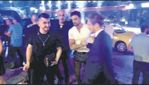 yilmaz-kunt-ve-burce-yagmur-karabal-arasinda-ask-bacayi-fena-sardi-l-saklambac-haberleri-1664659578926.jpeg Yılmaz Kunt ve Burçe Yağmur Karabal arasında aşk bacayı fena sardı! l Saklambaç haberleri-9