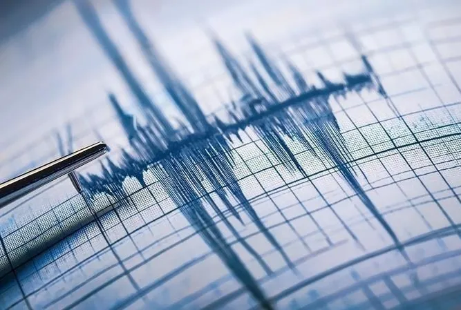 Ege’de korkutan deprem