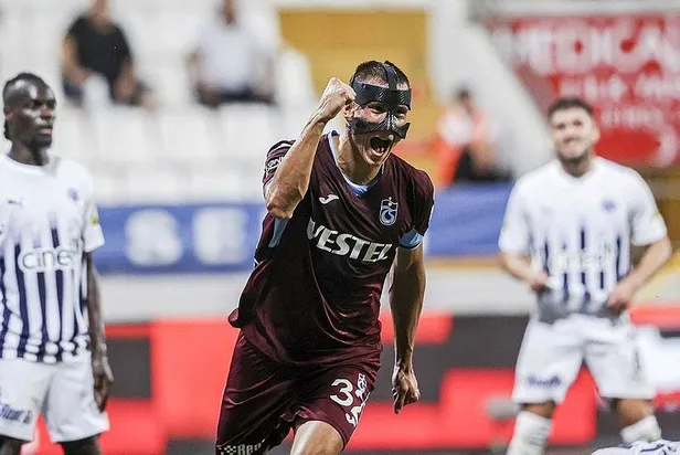 istanbulda-yol-yagmuru-trabzonspor-kasimpasayi-5-1-maglup-etti-1693598981628.jpeg İstanbul'da gol yağmuru! Trabzonspor, Kasımpaşa'yı 5-1 mağlup etti-6