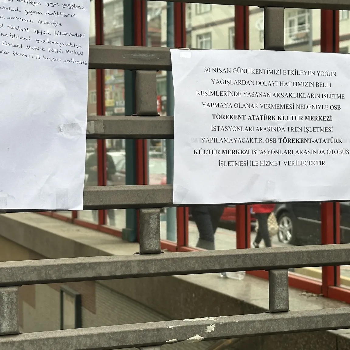 Metrolar hizmet dışı kaldı