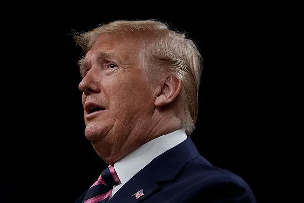 Son dakika: Trump'a yönelik iki azil maddesi Temsilciler Meclisi Genel Kurulu'na gönderildi-2