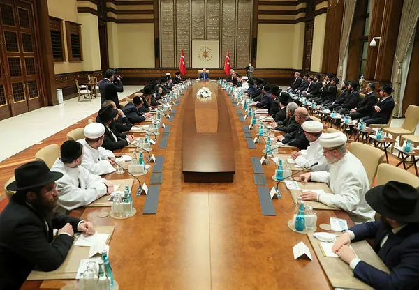 son-dakika-baskan-erdogan-yahudileri-kabul-etti-1640197520904.jpg