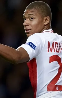 Dudak uçuklatan bonservis bedeliyle rekor kırıldı