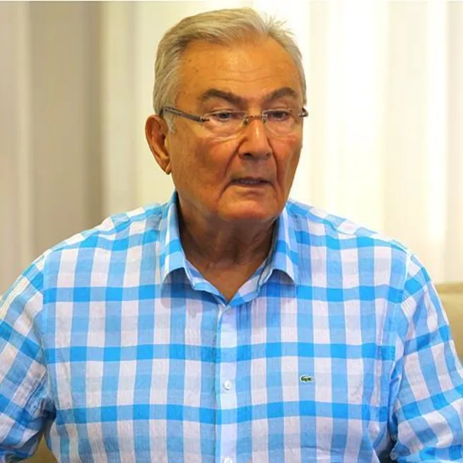 Deniz Baykal hayatını kaybetti