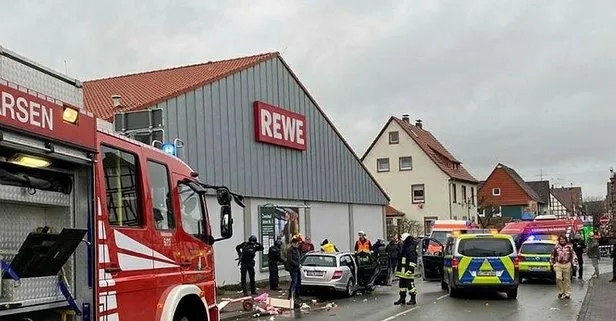 Son dakika haberi... Almanya’da bir araç karnaval alanına daldı: 15 yaralı