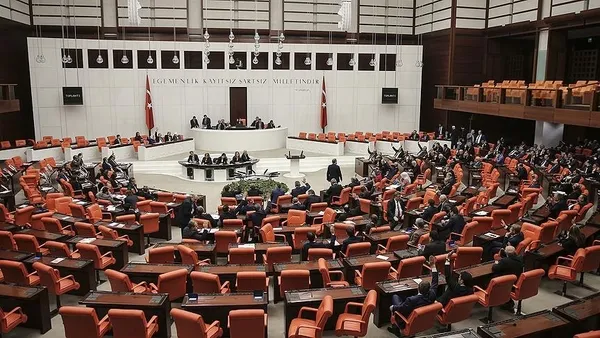 son-dakika-ak-parti-ve-mhp-yeni-anayasa-konusunda-anlasti-yuzde-501-devam-aymye-bireysel-basvuruda-revize-1637307457705.jpg SON DAKİKA: AK Parti ve MHP yeni anayasa konusunda anlaştı! Yüzde 50+1 devam AYM'ye bireysel başvuruda revize-4