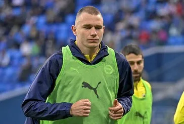 Fenerbahçe’de Szalai ile yollar ayrılıyor!