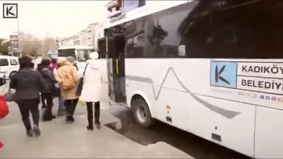 chpde-skandal-bitmiyor-kadikoy-belediyesinden-toplu-tasima-araclariyla-kanal-istanbul-karsiti-calisma-1577638162876.jpeg