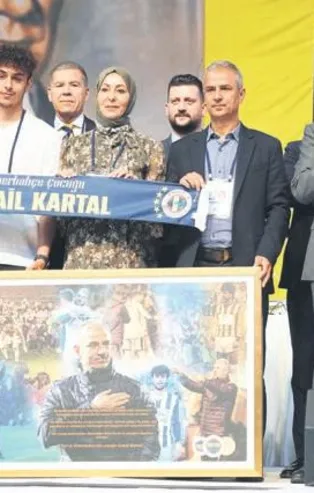 Fenerbahçe'de duygusal veda! Başarılı teknik adam İsmail Kartal gözyaşlarıyla ayrıldı