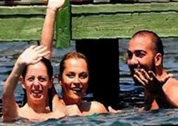 Sevgiliden havlu servisi