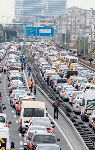 Araç kullanan herkesi ilgilendiriyor! Anbean takip ediyorlar