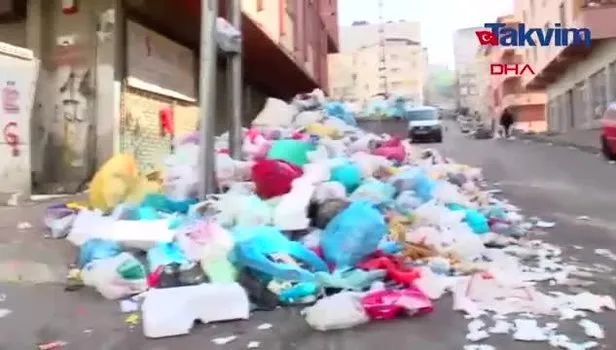CHP’li Maltepe Belediyesi’nin sokaklarını çöp kokusu sardı