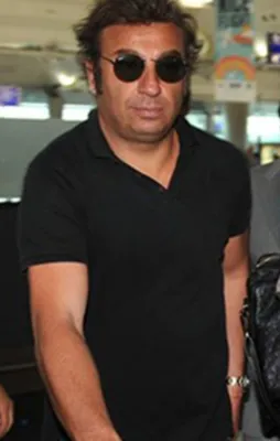 Özbek ile Arda Turan'ın menajeri bir araya geldi!