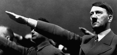 Alman Milli Meclisi Reichstag, Adolf Hitler'e kararnamelerle ülkeyi yönetme yetkisi verdi