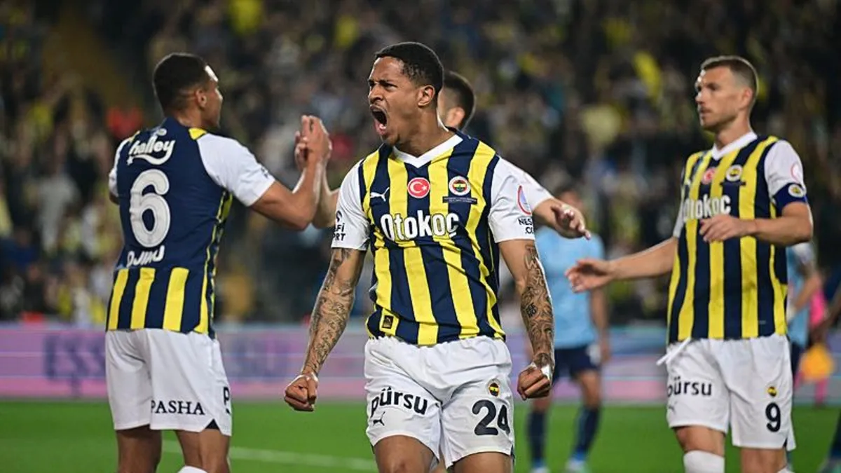 Oosterwolde’ye yakın markaj: Roma, Hollandalı futbolcuyu Olympiakos maçlarında takip edecek!