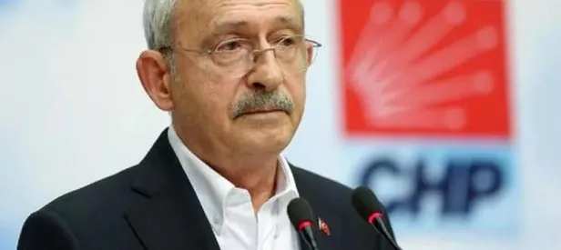 Deprem bölgesinde siyasete soyundu!