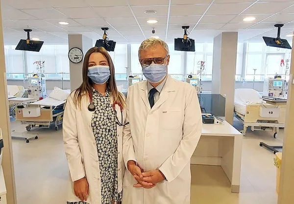 Böbrek hastasıyken yattığı hastanede doktorla arkadaş oldu: Şimdi ise öğrencisi...-5