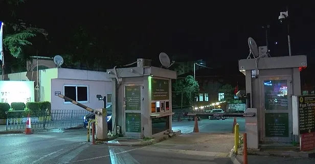 Böcek ailesinin ardından otelde bir gıda zehirlenmesi şüphesi daha! Kız kardeşlerin durumu nasıl?