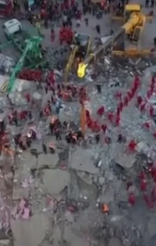 Azerbaycan'dan İzmir'deki deprem için anlamlı destek! A Haber'e konuştular: Canınız canımız kanınız kanımızdır!