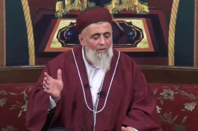 Oda TV çocuk istismarcısı Fatih Nurullah'ı 4 senedir "Uşşaki Tarikatı Lideri Fatih Nurullah Efendi" diye pazarlamış