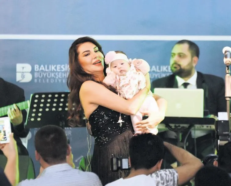 Minikler yararına anlamlı konser