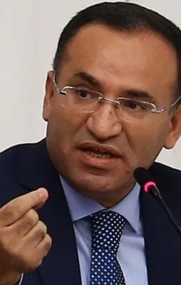 Bakan Bozdağ'dan "sosyal medya" uyarısı