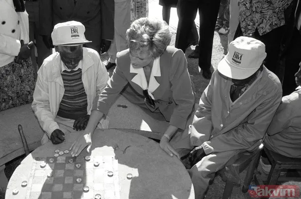 Meghan Markle kraliyetin tüm sırlarını bir bir ifşa edecek! Prens Harry'nin eşinden olay röportaj - 35