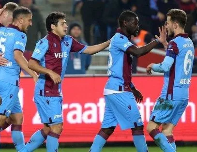 Trabzonspor Denizli önünde