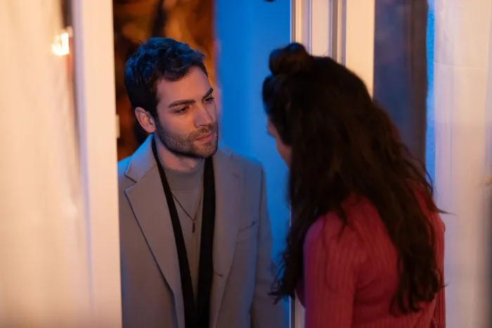 safir-20-bolum-3-fragmani-yayinlandi-sen-benim-hayatimdaki-en-kiymetli-seysin-1705236669721.jpg Safir 20. bölüm 3. fragmanı yayınlandı: Sen benim hayatımdaki en kıymetli şeysin!-5