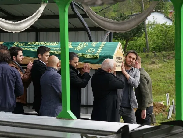 Sen Anlat Karadeniz 51. yeni bölüm 2. fragmanı: Bir kadına artık kocan gelmeyecek dedim! Sen Anlat Karadeniz son bölüm izle-2
