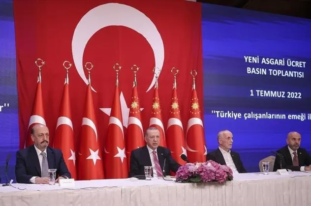 Asgari ücrette 9 bin lira pazarlığı! Milyonların gözü Başkan Erdoğan'da! 4. toplantı ne zaman olacak? Açıklama geldi