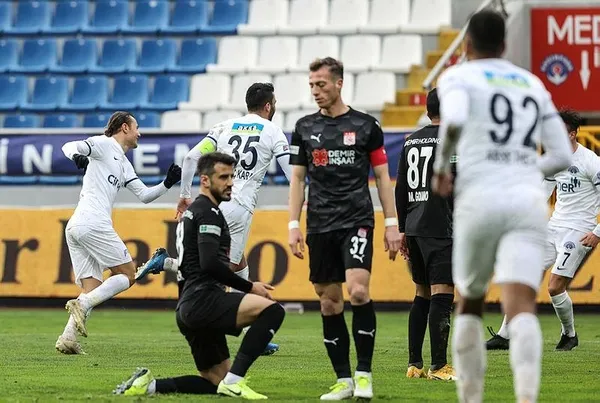 Sokratis Olympiakos’ta (Yurttan ve dünyadan spor gündemi)-9