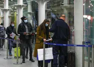 Koronavirüs mutasyonu ile boğuşan İngiltere için korkutan uyarı